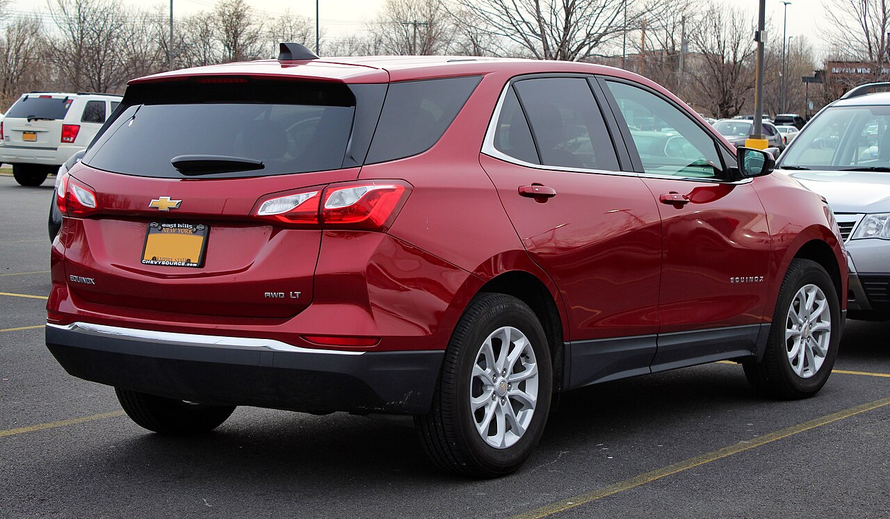 Chevrolet Equinox 2018 LT · вид сзади